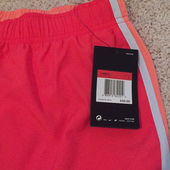Nike tempo running shorts (norts) - Picture 2 of 4